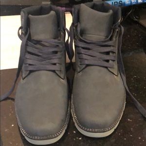 Lightweight hiking boots for men.